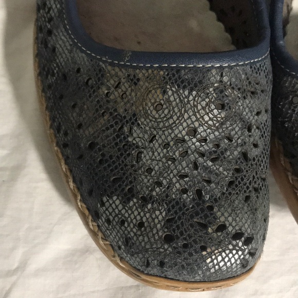 “RIEKER” “Doris” Blue Laser Cut Mary Jane Shoes. - Picture 4 of 14